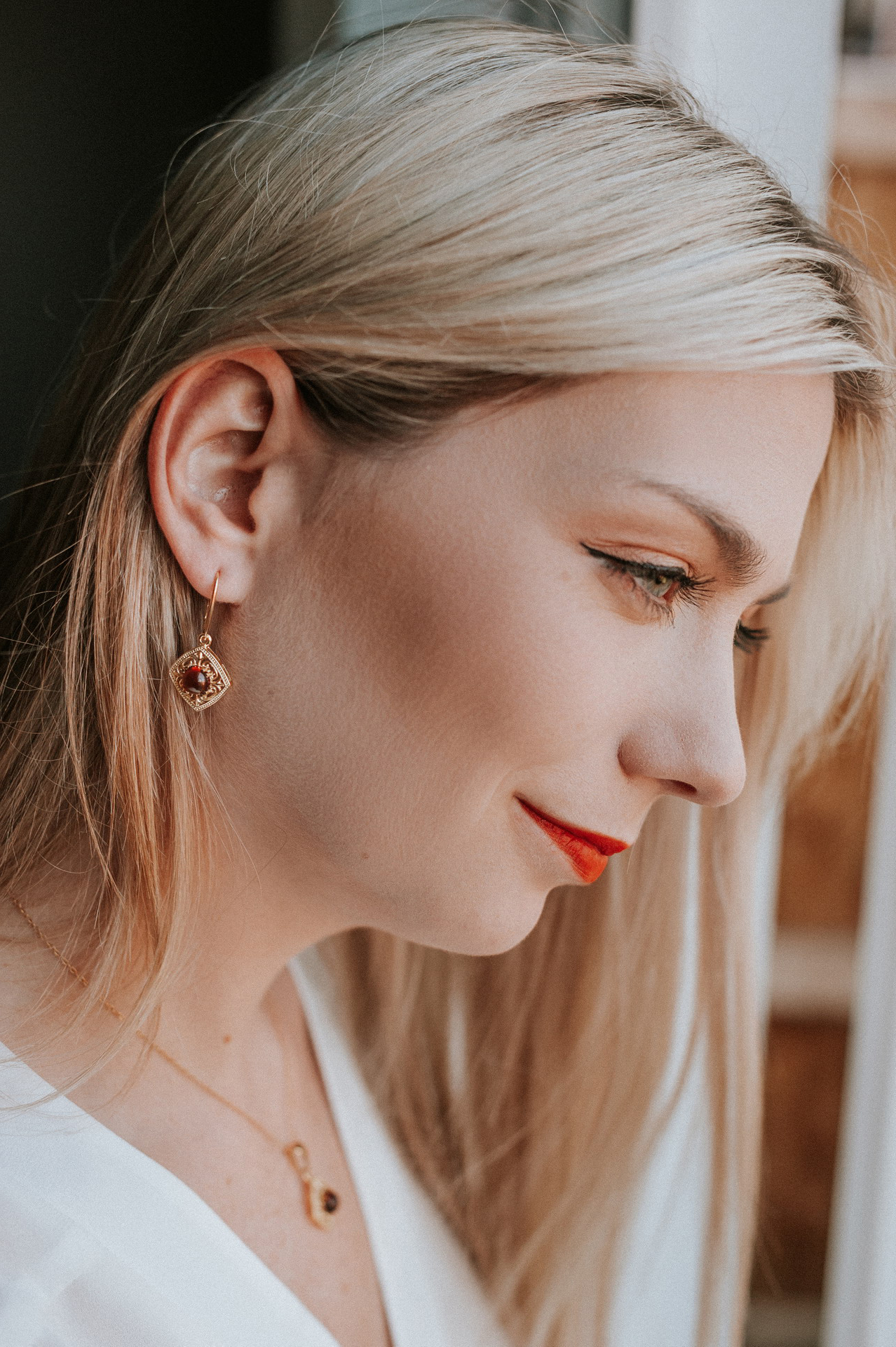 Amber Gold Earrings and Necklace Pendant with Cognac Bead