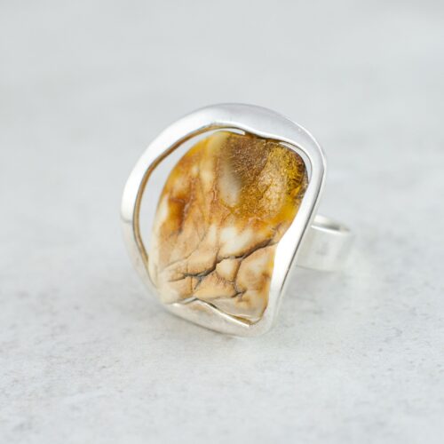 Milk and Honey Baltic Amber Ring Untreated Amber Ring Natural Amber Statement Ring Adjustable Amber Ring 925 Womens Amber Ring Big Raw Amber